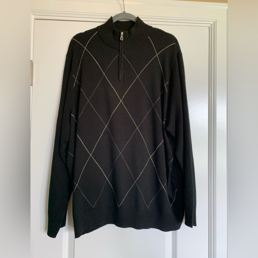 LN DOCKERS 6” ZIP FRONT SWEATER. CLASSIC DESIGN. PERFECT CONDITION